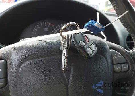 2001 Pontiac Firebird Trans Am z USA, uszkodzony, nr VIN 2G2FV22G612110301